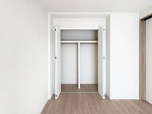 【大阪府/吹田市広芝町】リベール江坂 収納