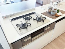 【大阪府/吹田市広芝町】リベール江坂 三口ガスコンロ