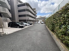 【大阪府/吹田市山手町】プラネ吹田山手町アーバンビュー 駐車場