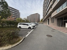 【大阪府/吹田市上山田】ローレルコート北千里 駐車場