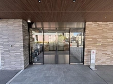 【大阪府/吹田市千里丘北】マスターズマンション吹田千里丘　中楽坊 アプローチ