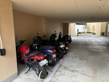 【大阪府/吹田市山田市場】パレ千里壱号棟　 壱号棟 駐輪場