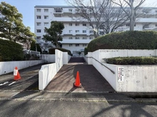 【大阪府/箕面市船場西】OTC第一ハイツ 708号室 アプローチ