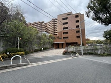 【大阪府/吹田市山田東】グランメゾン万博公園南 外観