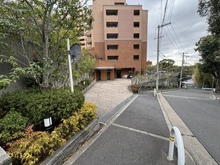 【大阪府/吹田市山田東】グランメゾン万博公園南 前面道路