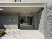 【大阪府/吹田市青山台】レーベン千里青山台GRAN HIGH  アプローチ