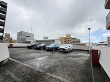 【大阪府/吹田市末広町】吹田ロイヤルマンション 駐車場