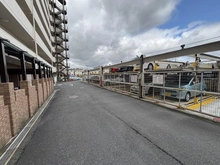 【大阪府/吹田市原町】グランドシティダイアパレス吹田パークコート 五番館 駐車場