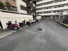 【大阪府/吹田市原町】グランドシティダイアパレス吹田パークコート 五番館 駐車場