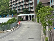 【大阪府/吹田市春日】レジオンスクエア緑地公園 アプローチ