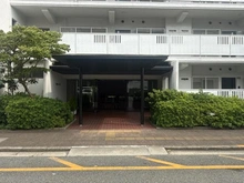 【大阪府/箕面市粟生外院】箕面東コーポテラス B棟 アプローチ