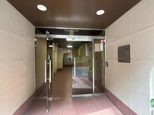 【大阪府/豊中市東寺内町】緑地公園ロイヤルマンション アプローチ