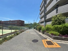【大阪府/吹田市山手町】プラネ吹田山手町アーバンビュー 前面道路