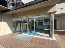 【大阪府/箕面市船場西】OTCロイヤル千里 アプローチ