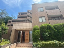 【大阪府/吹田市出口町】エステムコート吹田片山公園フローラ アプローチ