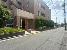 【大阪府/吹田市出口町】エステムコート吹田片山公園フローラ アプローチ