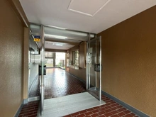 【大阪府/吹田市江坂町】ライオンズマンション第七江坂 エントランス