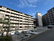 【大阪府/吹田市春日】サンヴェール千里緑地公園 外観