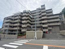 【大阪府/吹田市千里丘上】千里丘ロイヤルハイツ 外観