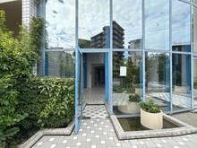 【大阪府/大阪市東淀川区上新庄】コスモシティ森林公園 3番館 アプローチ