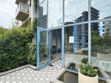 【大阪府/大阪市東淀川区上新庄】コスモシティ森林公園 3番館 アプローチ