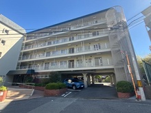 【大阪府/吹田市山手町】関大前スカイハイツ A棟 外観