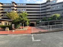 【大阪府/吹田市山田南】日興千里丘スカイマンション A棟 外観