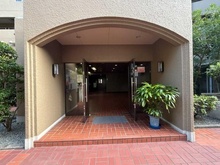【大阪府/吹田市山田南】日興千里丘スカイマンション A棟 エントランス