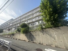 【大阪府/吹田市山手町】千里関大前コーポラス C棟 外観