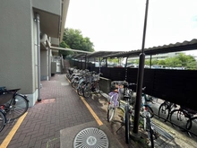 【大阪府/吹田市新芦屋上】ユニハイム千里丘 駐輪場
