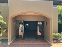 【大阪府/吹田市山田南】日興千里丘スカイマンション A棟 アプローチ