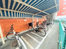 【大阪府/吹田市豊津町】ライオンズマンション江坂 駐輪場