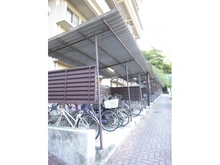 【大阪府/吹田市新芦屋上】ユニハイム千里丘 1号棟 駐輪場