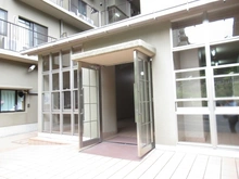 【大阪府/吹田市新芦屋上】ユニハイム千里丘 1号棟 エントランス