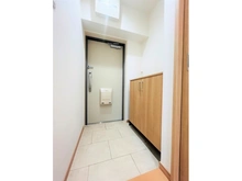 【大阪府/大阪市淀川区宮原】新大阪ホワイトコーポラス 玄関