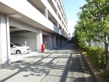 【大阪府/吹田市藤白台】ステイツ千里・藤白台 駐車場