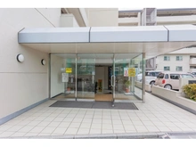 【大阪府/吹田市江坂町】コープ野村江坂台 アプローチ