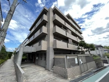 【大阪府/吹田市藤白台】サーパス千里藤白台 外観