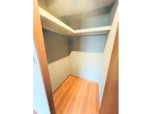【大阪府/吹田市垂水町】ディオレ江坂 ウォークインクローゼット