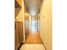 【大阪府/吹田市垂水町】ディオレ江坂 廊下