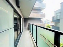 【大阪府/吹田市垂水町】ディオレ江坂 バルコニー