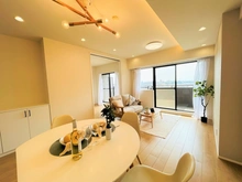 【大阪府/吹田市芳野町】東急ドエル・アルス江坂 リビング・ダイニング