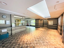 【大阪府/吹田市芳野町】東急ドエル・アルス江坂 エントランス