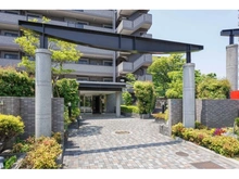 【大阪府/吹田市芳野町】東急ドエル・アルス江坂 アプローチ
