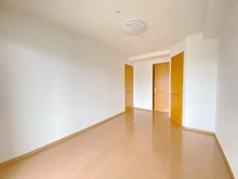 【兵庫県/宝塚市武庫川町】ジオタワー宝塚WEST 洋室