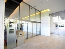 【兵庫県/西宮市神祇官町】ジオ西宮北口 NE棟 エントランス