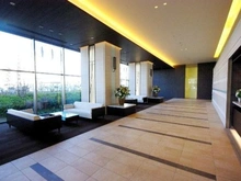 【兵庫県/西宮市神祇官町】ジオ西宮北口 NE棟 エントランス