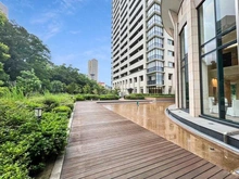 【兵庫県/宝塚市武庫川町】ジオタワー宝塚WEST 敷地内