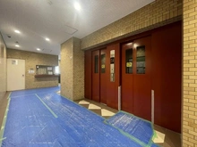 【兵庫県/宝塚市逆瀬川】イトーピア逆瀬川 エレベーター前