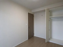 【兵庫県/西宮市枝川町】ルネ西宮甲子園 洋室